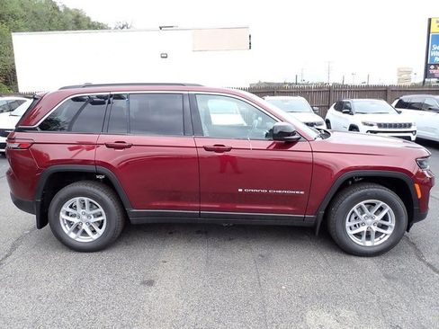 New 2025 Jeep Grand Cherokee Laredo X w/ MOPAR Finishing Package image 8