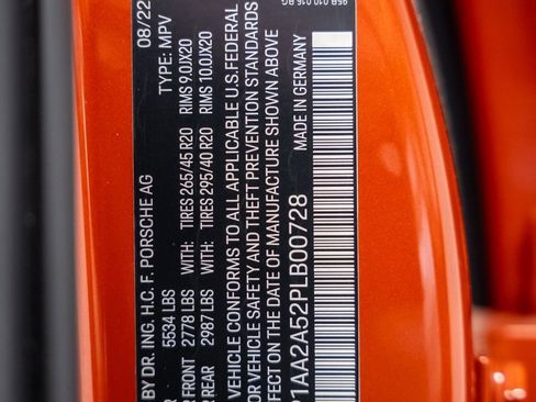 Used 2023 Porsche Macan T image 69