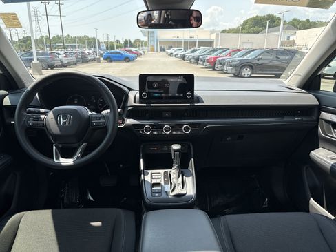 Used 2025 Honda CR-V EX image 29