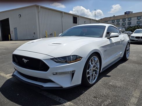 Used 2020 Ford Mustang GT Premium RWD image 1