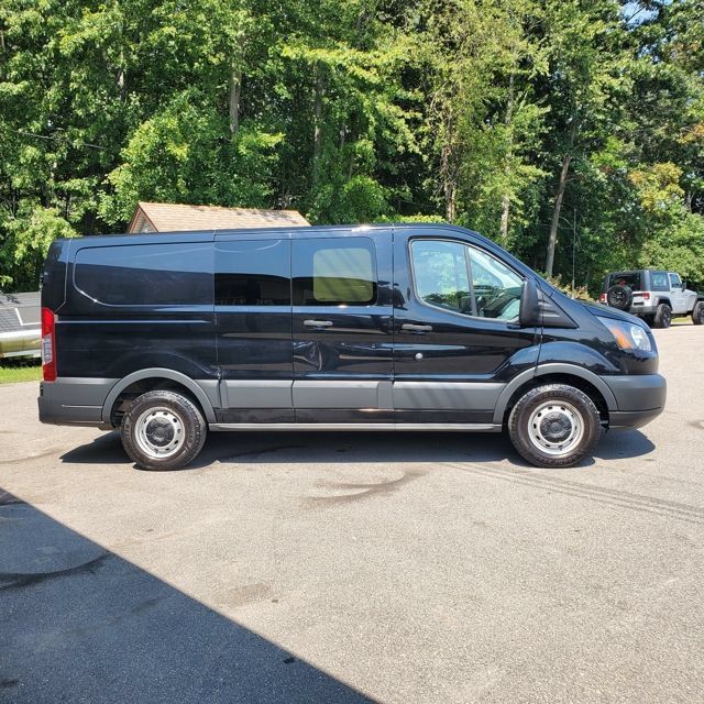 Used 2018 Ford Transit 150 130 Low Roof RWD image 7