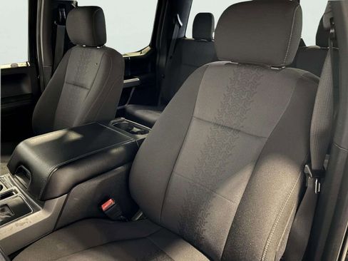 Used 2018 Ford F150 XLT w/ Equipment Group 302A Luxury image 11