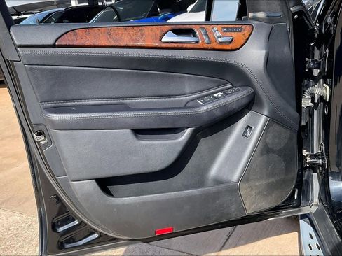 Used 2016 Mercedes-Benz GLE 400 4MATIC image 22