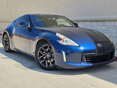 Used 2015 Nissan 370Z Coupe RWD image 1