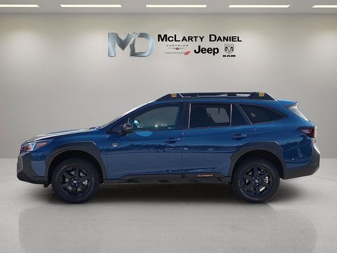 Used 2025 Subaru Outback Wilderness image 3