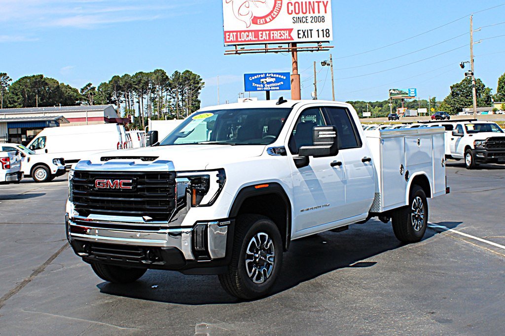 Used 2025 GMC Sierra 3500 Pro w/ 1SA Pro Safety Plus Package RWD image 2