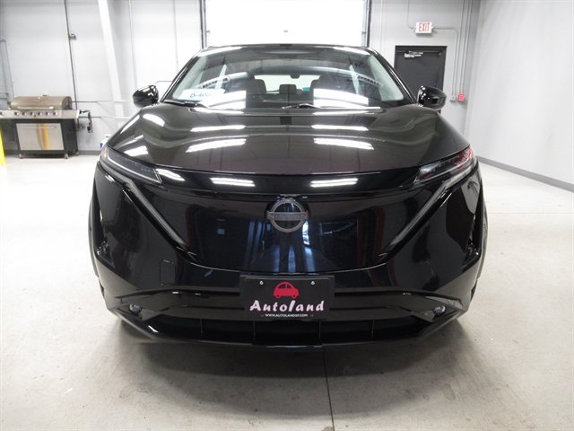 Used 2023 Nissan Ariya FWD image 2