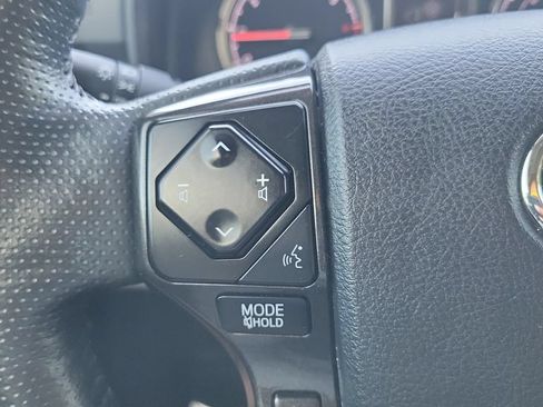 Used 2023 Toyota 4Runner TRD Off-Road Premium w/ Moonroof Package AWD/4WD image 19