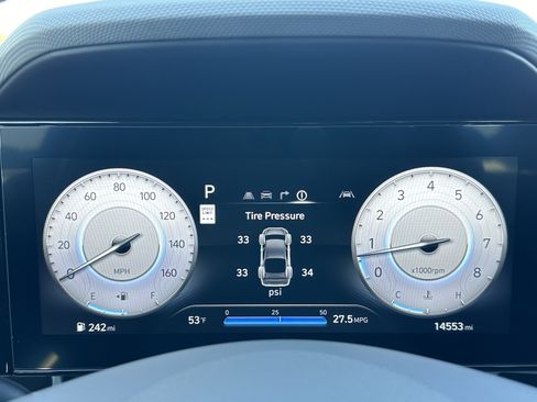 Used 2024 Hyundai Elantra SEL w/ Convenience Package image 28