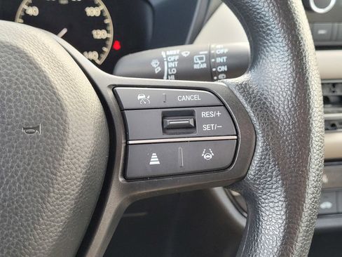 Certified 2024 Honda HR-V LX image 20