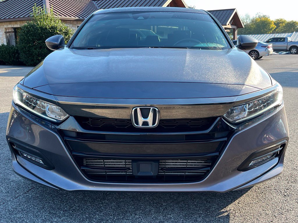 Used 2020 Honda Accord Sport image 2