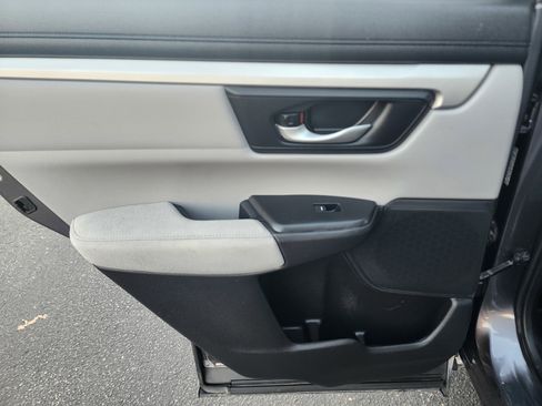 Used 2017 Honda CR-V LX image 20