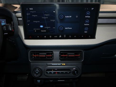 Used 2025 Ford Maverick Lariat w/ 4K Tow Package image 14