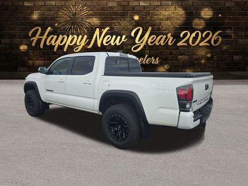 Used 2023 Toyota Tacoma TRD Sport image 3