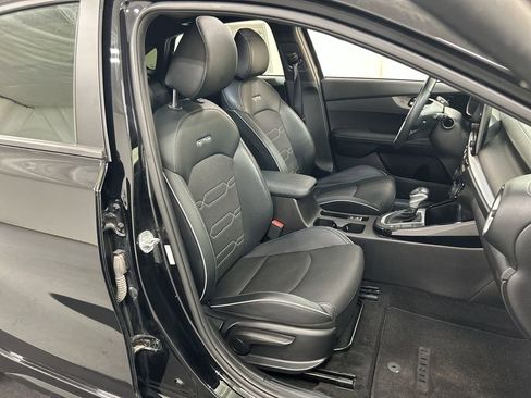 Used 2022 Kia Forte GT-Line w/ GT-Line Premium Package image 24