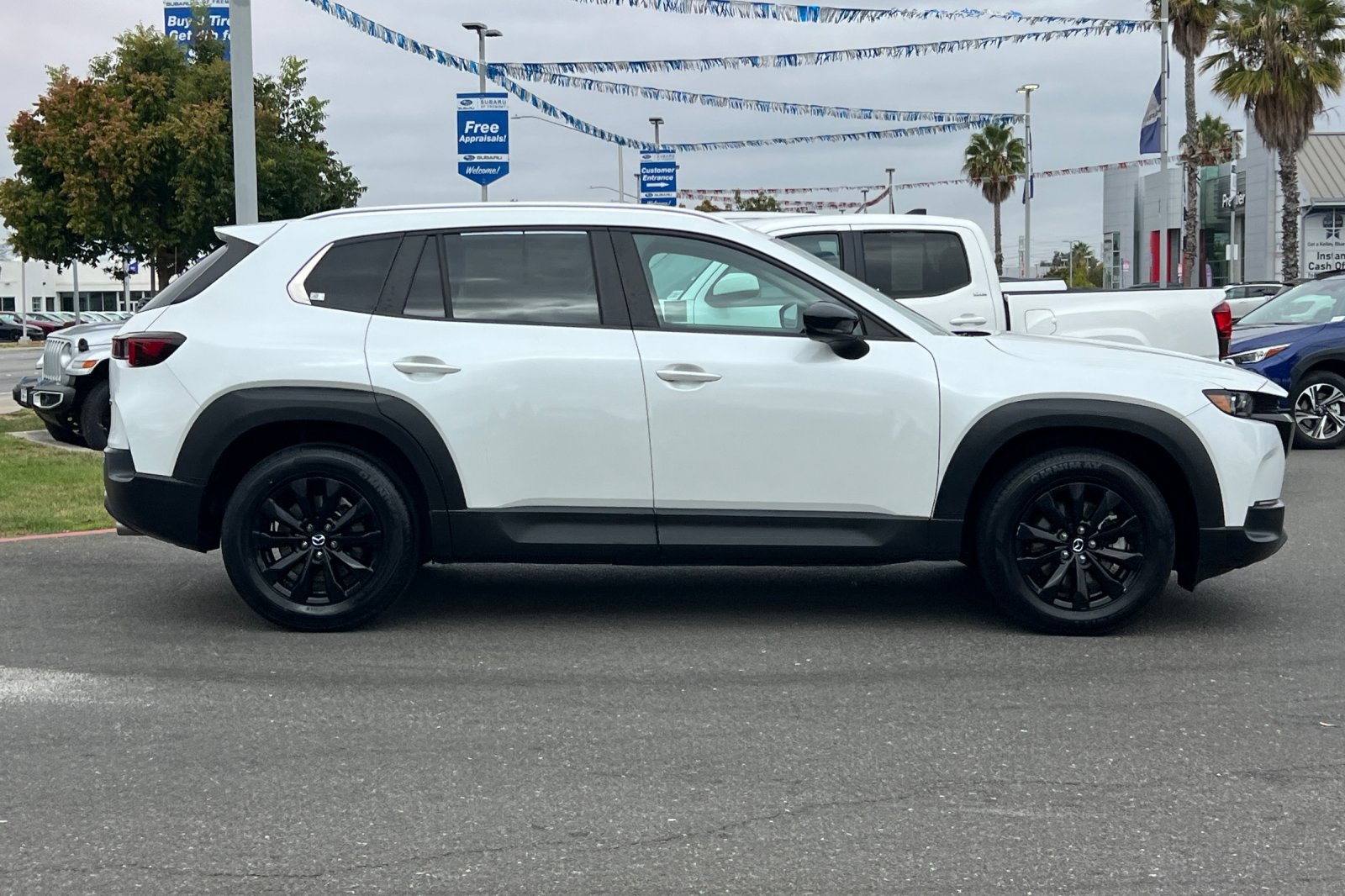 Used 2023 MAZDA CX-50 AWD 2.5 S w/ Select Package image 3