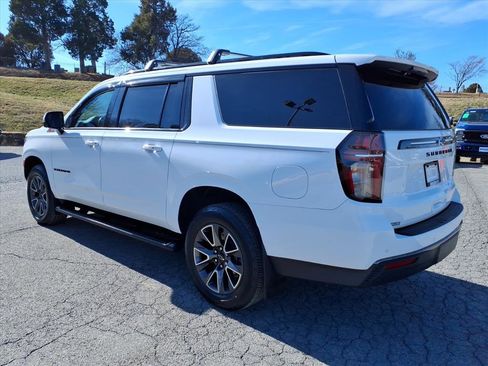Used 2022 Chevrolet Suburban Z71 w/ Luxury Package image 7