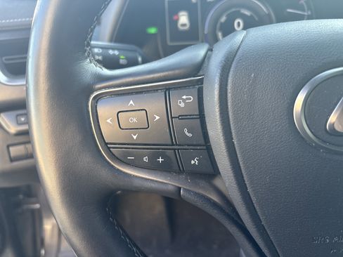 Used 2019 Lexus UX 250h image 19