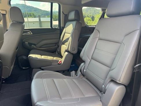 Used 2020 GMC Yukon XL Denali w/ Open Road Package AWD/4WD image 23