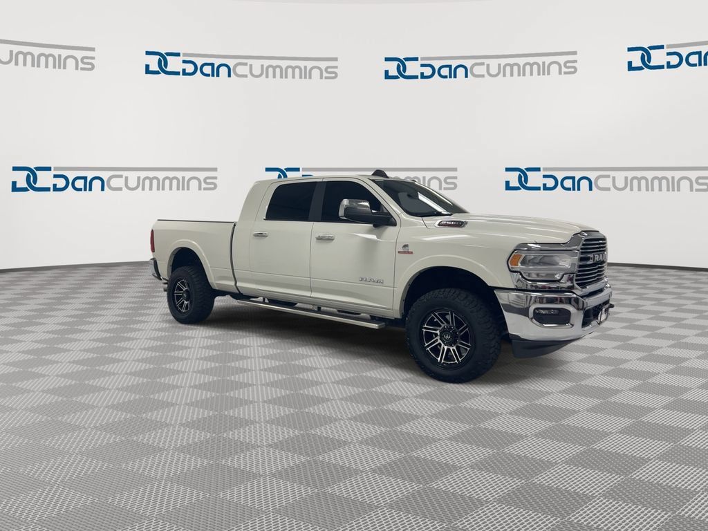 Used 2022 RAM 2500 Laramie AWD/4WD image 2