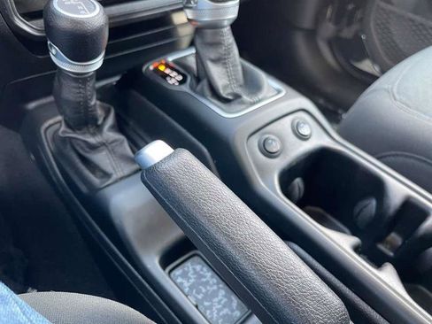 Used 2023 Jeep Wrangler Sport AWD/4WD image 71