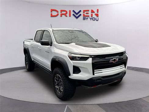 Used 2023 Chevrolet Colorado ZR2 w/ ZR2 Convenience Package III AWD/4WD image 1