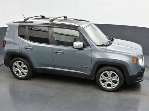 Used 2017 Jeep Renegade Limited image 19