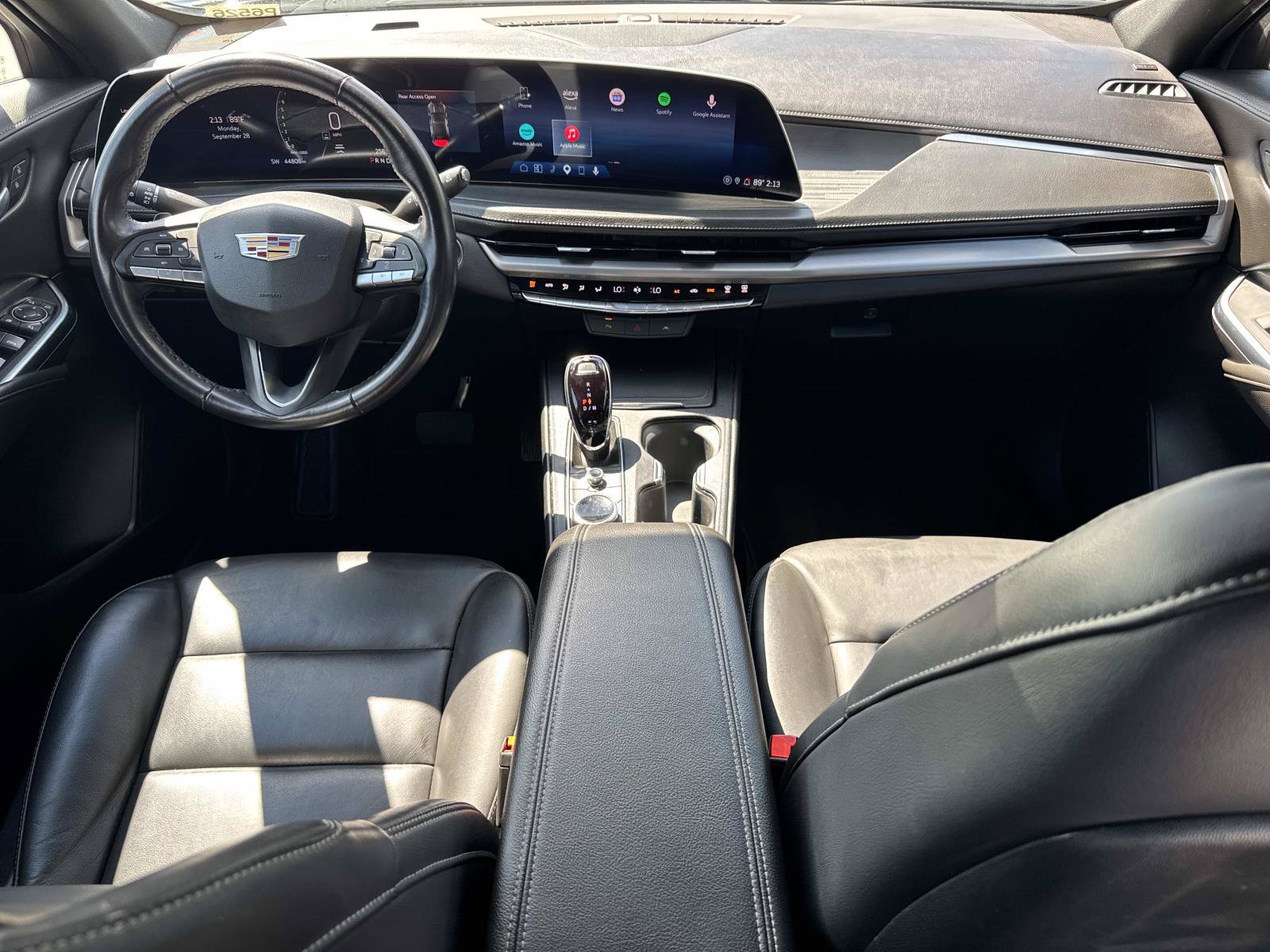 Certified 2025 Cadillac XT4 Premium Luxury FWD image 28