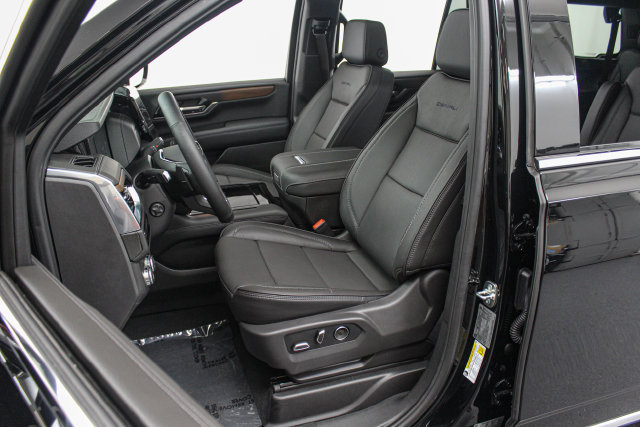 Certified 2026 GMC Yukon Denali w/ Sun & Power Step Package AWD/4WD image 18