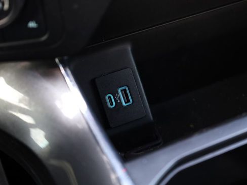 Used 2021 Ford F150 XLT w/ Equipment Group 302A High image 17