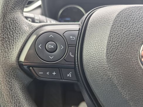 Used 2020 Toyota RAV4 XLE w/ Convenience Package image 22