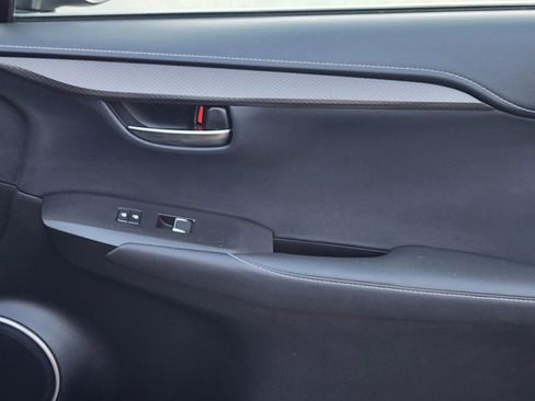 Used 2018 Lexus NX 300h AWD image 27