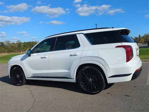 Used 2024 Hyundai Palisade Calligraphy image 6