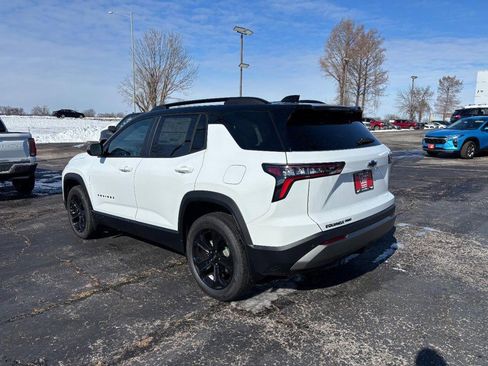 New 2026 Chevrolet Equinox LT w/ Convenience Package II image 3