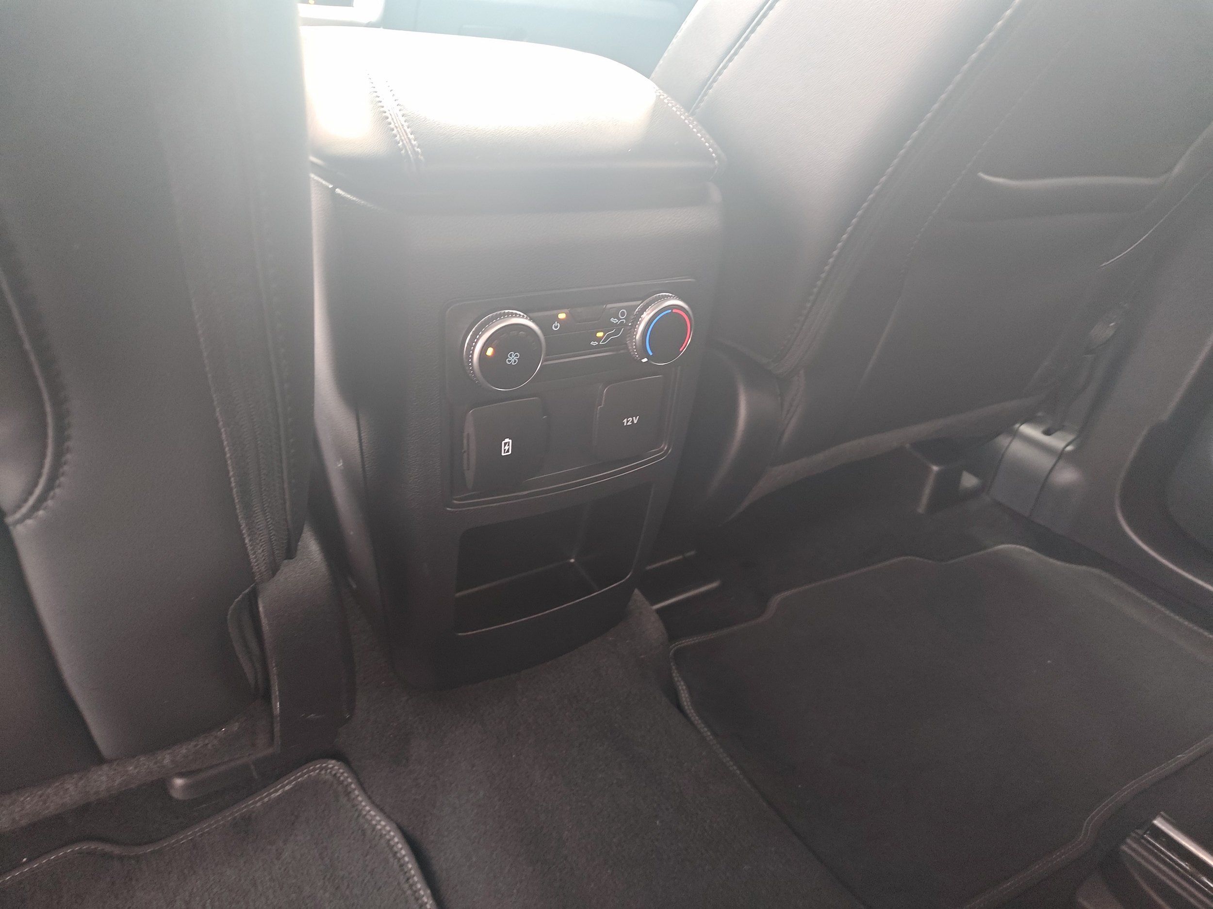 Used 2021 Ford Explorer XLT w/ Equipment Group 202A AWD/4WD image 24