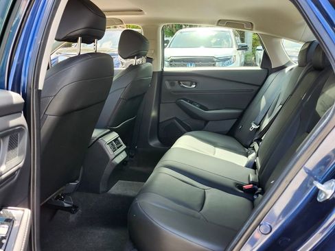 Used 2023 Honda Accord Touring image 11