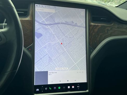 Used 2019 Tesla Model X Long Range image 21