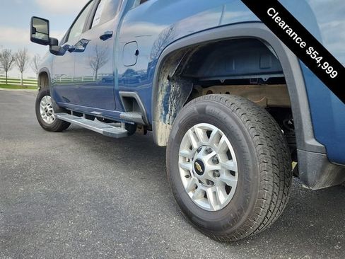 Used 2025 Chevrolet Silverado 2500 LT w/ Convenience Package AWD/4WD image 14