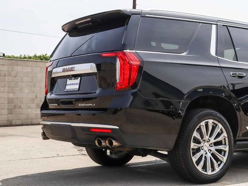 Used 2023 GMC Yukon Denali RWD image 11