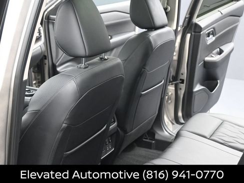 Certified 2026 Nissan Rogue Platinum w/ Platinum Premium Package AWD/4WD image 19