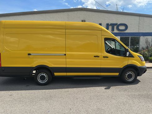 Used 2021 Ford Transit 250 148 High Roof Extended w/ Parcel Delivery Package RWD image 3