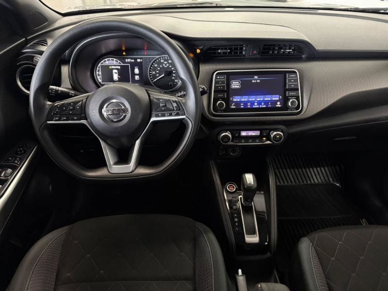 Used 2019 Nissan Kicks SR FWD image 17