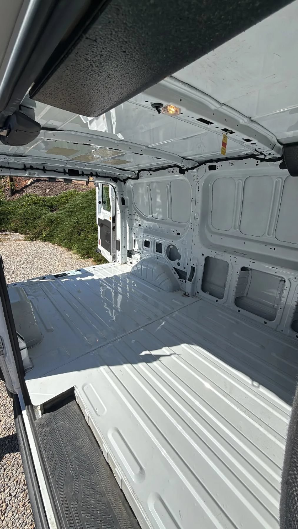 Used 2016 Ford Transit 150 130 Low Roof RWD image 19