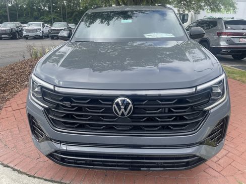 New 2026 Volkswagen Atlas Cross Sport SEL R-Line AWD/4WD image 2
