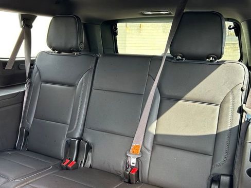 Used 2021 GMC Yukon XL Denali image 15