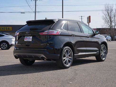 Used 2024 Ford Edge Titanium w/ Equipment Group 301A image 3