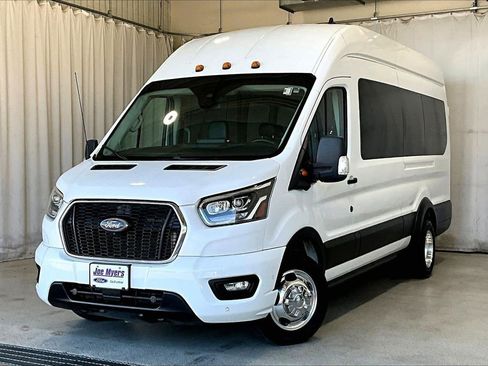 Used 2023 Ford Transit 350 XLT image 12