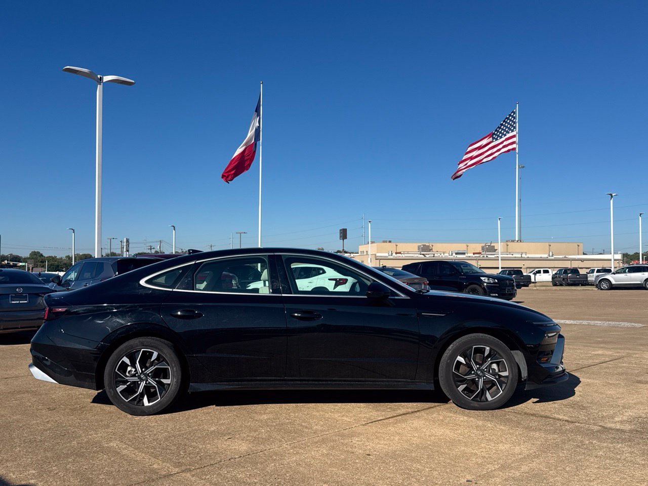 Used 2025 Hyundai Sonata SEL FWD image 28