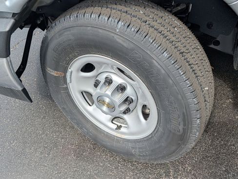 New 2026 Chevrolet Express 2500 RWD image 12