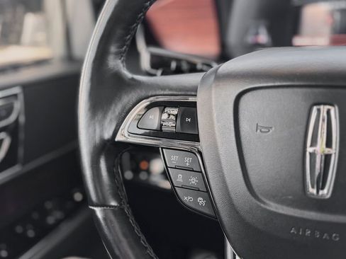 Used 2024 Lincoln Navigator L 4WD image 27